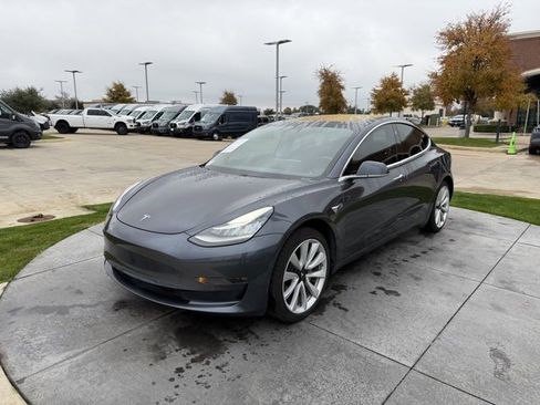 Used 2018 Tesla Model 3 Long Range image 3