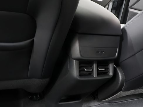 New 2026 Chevrolet Equinox LT w/ Convenience Package II FWD image 25