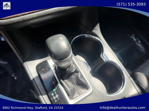 Used 2019 Toyota Highlander Plus AWD/4WD image 24