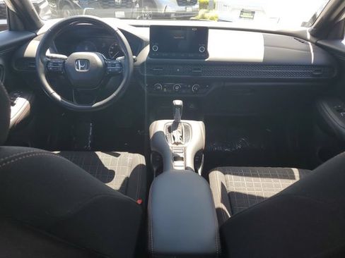 Certified 2025 Honda HR-V Sport image 9