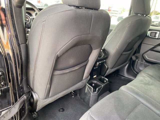 Used 2021 Jeep Wrangler Unlimited Sahara w/ Uconnect 4C Nav & Sound Group AWD/4WD image 29