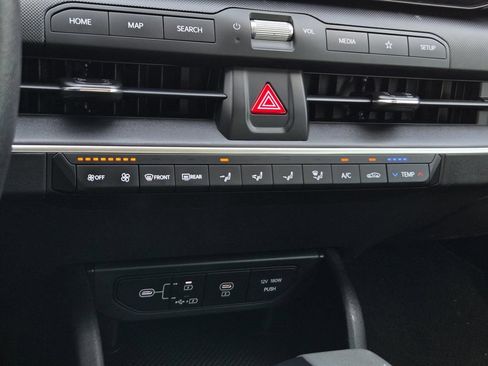 Used 2025 Kia K4 FWD image 17