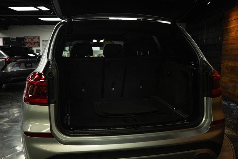 Used 2018 BMW X3 xDrive30i AWD/4WD image 7