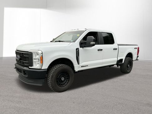 Used 2023 Ford F350 XL w/ Snow Plow Prep Package AWD/4WD image 7