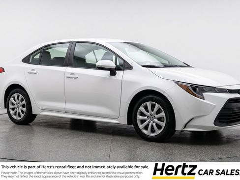 Used 2025 Toyota Corolla LE FWD image 1
