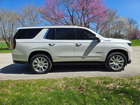 Used 2023 Chevrolet Tahoe High Country AWD/4WD image 9