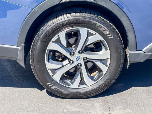 Used 2020 Subaru Outback Touring w/ Popular Package #2 AWD/4WD image 8
