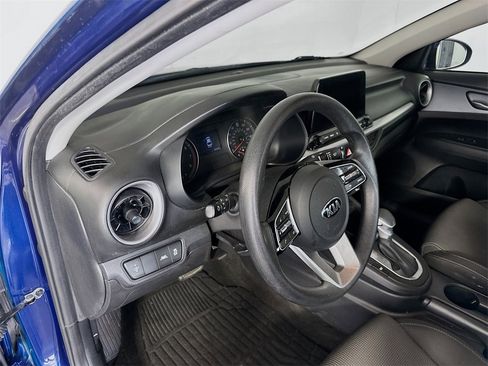 Used 2020 Kia Forte LXS image 9