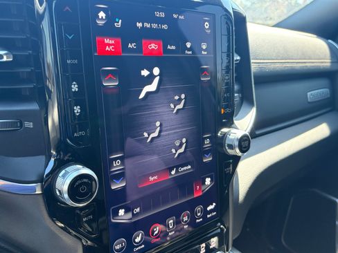 Used 2020 RAM 2500 Laramie AWD/4WD image 27