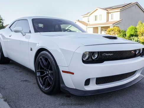 Used 2019 Dodge Challenger R/T Scat Pack RWD image 12