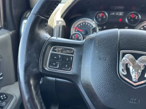 Used 2019 RAM 1500 Classic SLT w/ Luxury Group AWD/4WD image 25