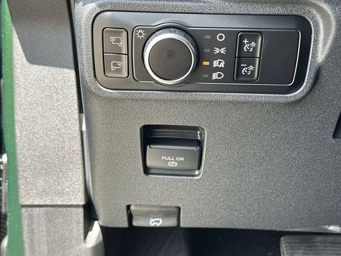Used 2024 Ford Bronco Wildtrak AWD/4WD image 18
