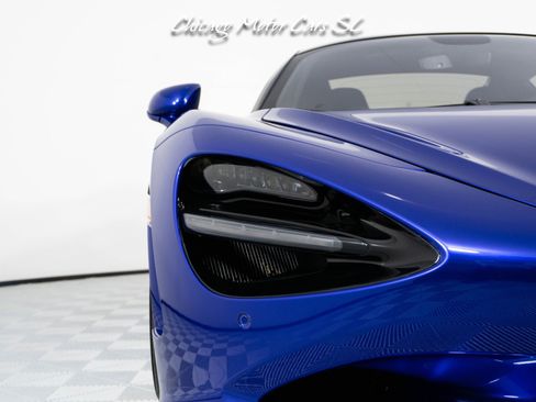 Used 2026 McLaren 750S Spider RWD image 14