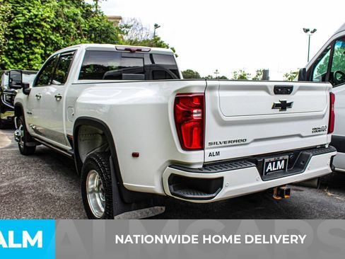 Used 2022 Chevrolet Silverado 3500 High Country w/ Technology Package AWD/4WD image 5