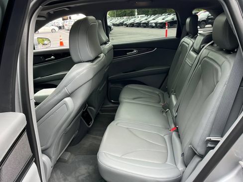 Used 2023 Lincoln Nautilus Reserve AWD/4WD image 22