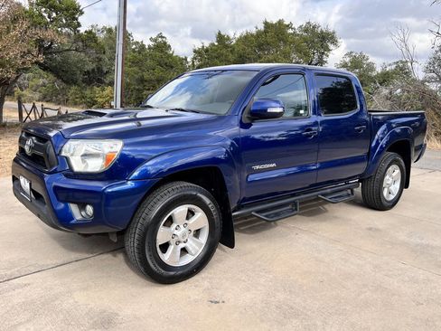 Used 2014 Toyota Tacoma PreRunner image 6