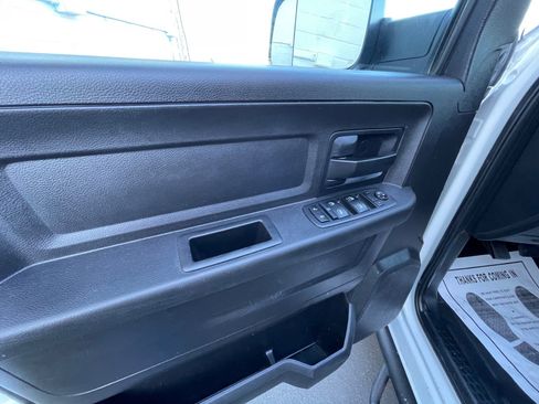 Used 2018 RAM 2500 Tradesman w/ Chrome Appearance Group image 14