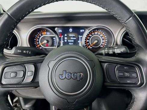 Used 2021 Jeep Wrangler Sport image 16