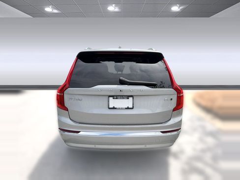 Certified 2023 Volvo XC90 B6 Plus w/ Protection Package Premier AWD/4WD image 10