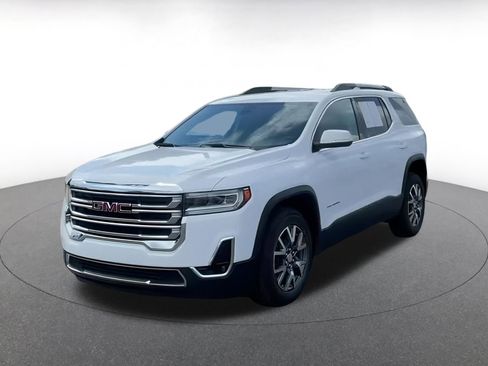 Used 2023 GMC Acadia SLT image 4