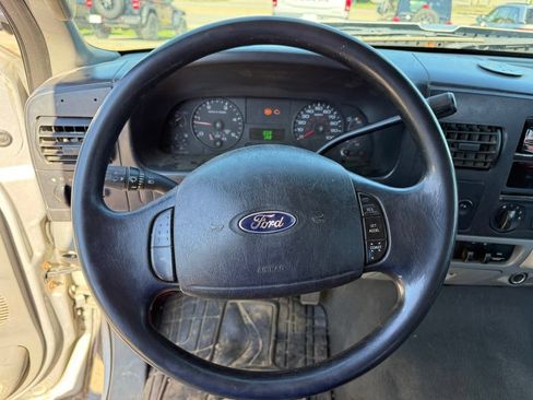 Used 2006 Ford F350 XLT AWD/4WD image 16