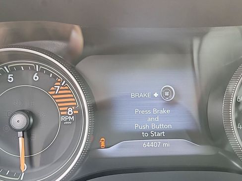 Certified 2019 Jeep Cherokee Limited AWD/4WD image 3