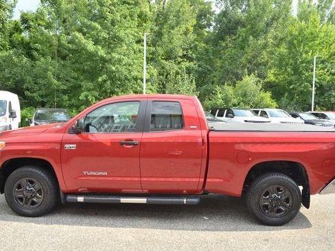 Used 2017 Toyota Tundra SR5 AWD/4WD image 5