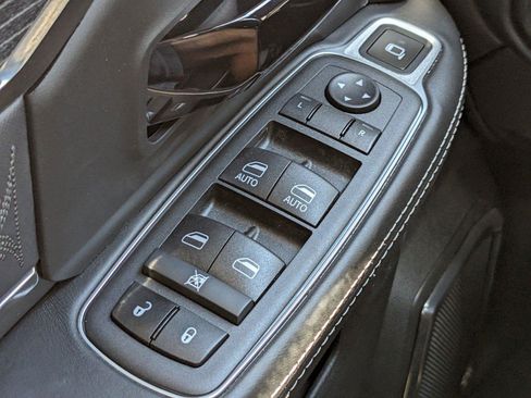 New 2024 RAM 3500 Limited image 23