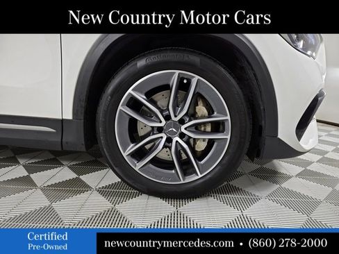 Certified 2022 Mercedes-Benz GLA 35 AMG 4MATIC image 4