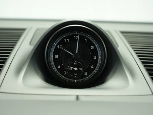 New 2026 Porsche Macan image 34