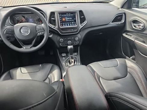 Used 2022 Jeep Cherokee Trailhawk w/ Premium Leather Package image 11