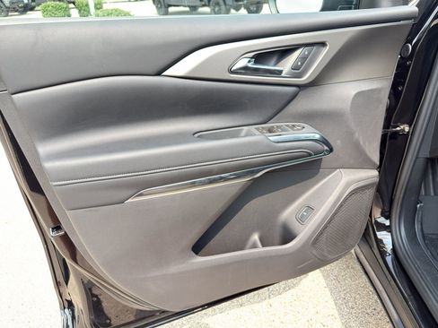 New 2026 Chevrolet Traverse LT w/ Driver Confidence Package FWD image 9