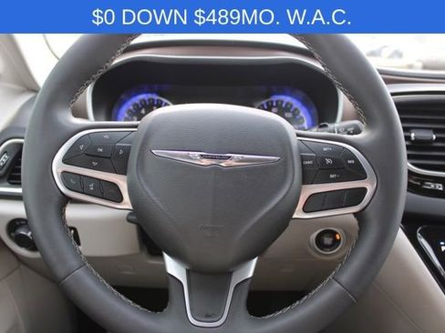 Used 2024 Chrysler Voyager LX image 30