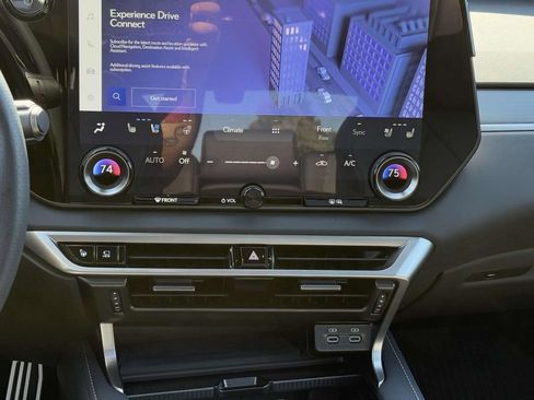 Used 2024 Lexus RX 500h F Sport image 19