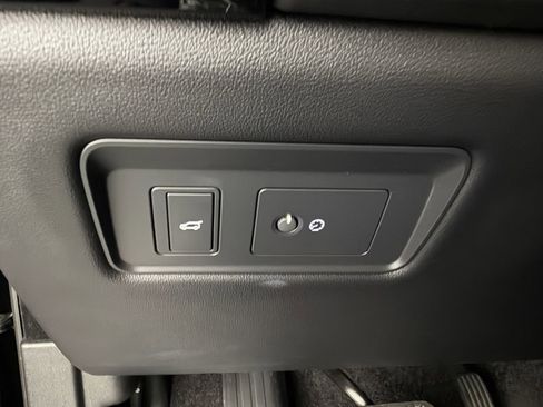 Used 2020 Land Rover Range Rover Long Wheelbase HSE image 37