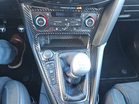 Used 2017 Ford Focus RS image 18