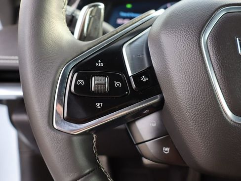 Used 2024 Chevrolet Corvette Stingray Coupe w/ 1LT image 17