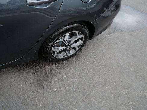 Used 2021 Kia Forte LXS FWD image 33