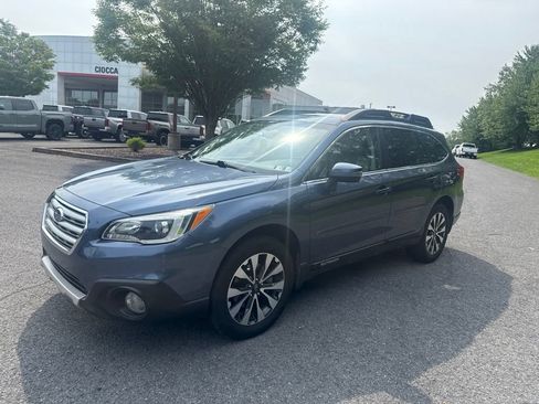 Used 2017 Subaru Outback 2.5i Limited AWD/4WD image 7