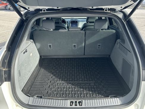 Used 2020 Lincoln Nautilus Reserve w/ Equipment Group 202A image 14