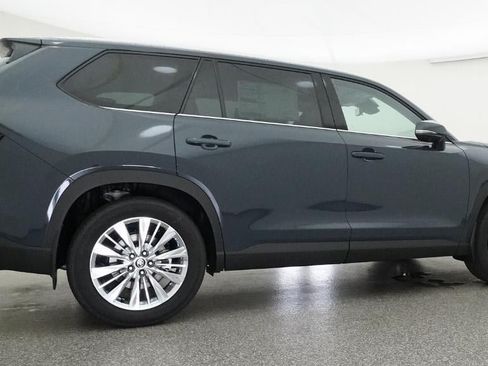 New 2026 Toyota Grand Highlander AWD image 26