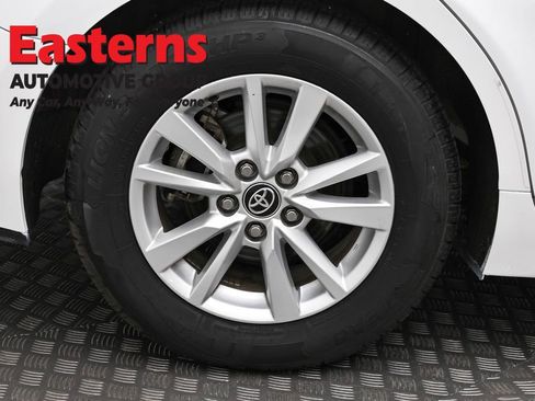 Used 2025 Toyota Camry LE FWD image 30