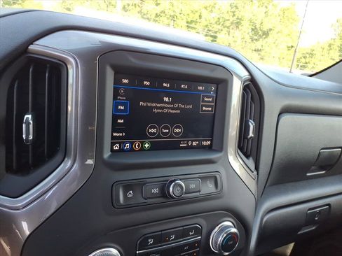Used 2025 GMC Sierra 2500 Pro w/ 1SA Pro Safety Plus Package AWD/4WD image 19