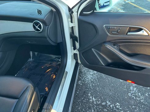 Used 2015 Mercedes-Benz GLA 250 4MATIC w/ Multimedia Package image 25