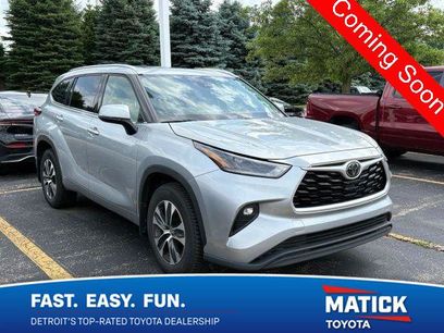 Used 2021 Toyota Highlander XLE