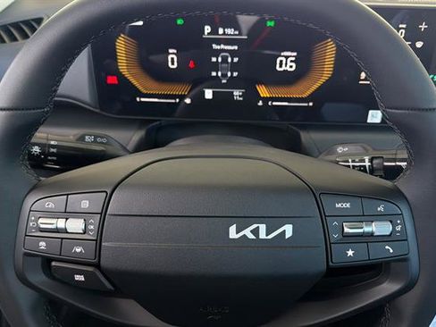 New 2026 Kia K4 EX image 38