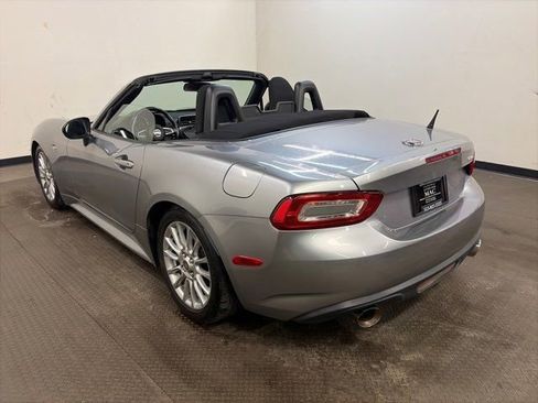 Used 2017 FIAT 124 Spider Classica image 32