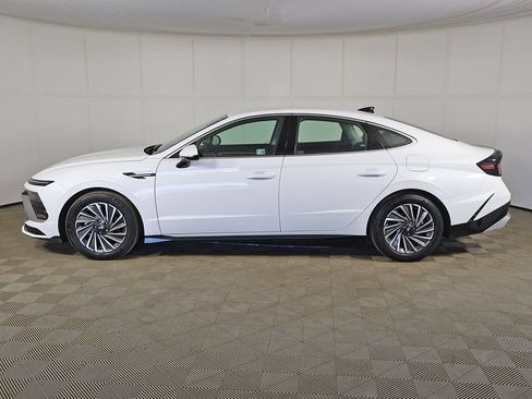 Used 2025 Hyundai Sonata SEL FWD image 12