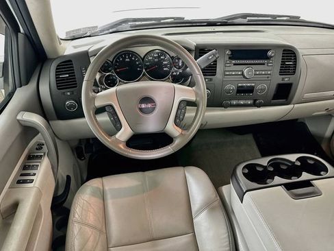 Used 2010 GMC Sierra 1500 SLE w/ Power Pack Plus AWD/4WD image 25