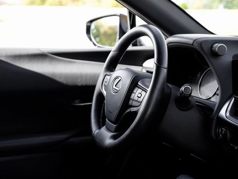 Used 2023 Lexus UX 250h FWD w/ Premium Package image 19